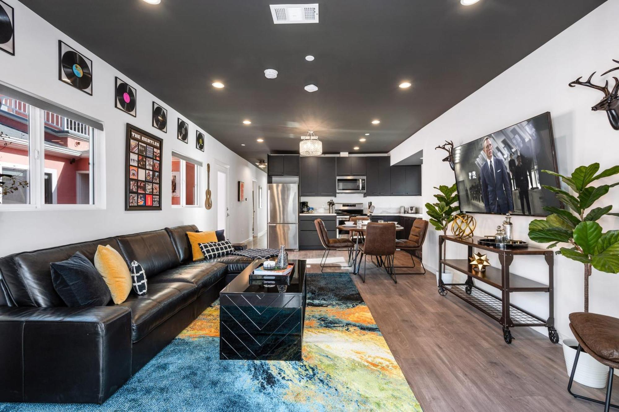 Rock N Roll By Avantstay Vibey Hollywood Retreat Steps To Attractions لوس أنجلوس المظهر الخارجي الصورة